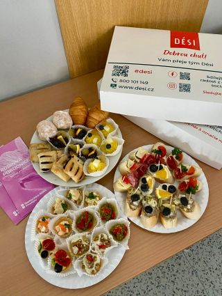 Máme radost, že si nás porodnice AGEL v Prostějově vybrala pro svůj den otevřených dveří 💕 Děkujeme za důvěru! #catering...